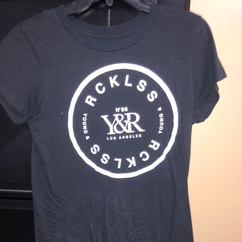 graphic tee
